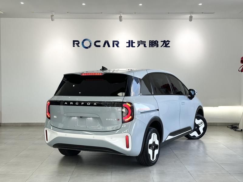 BAIC Arcfox Kaola S, 2024 — фото 7 из 12
