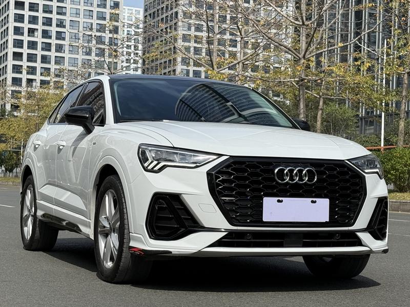 Audi Q3 Sportback, 2022 — фото 3 из 12