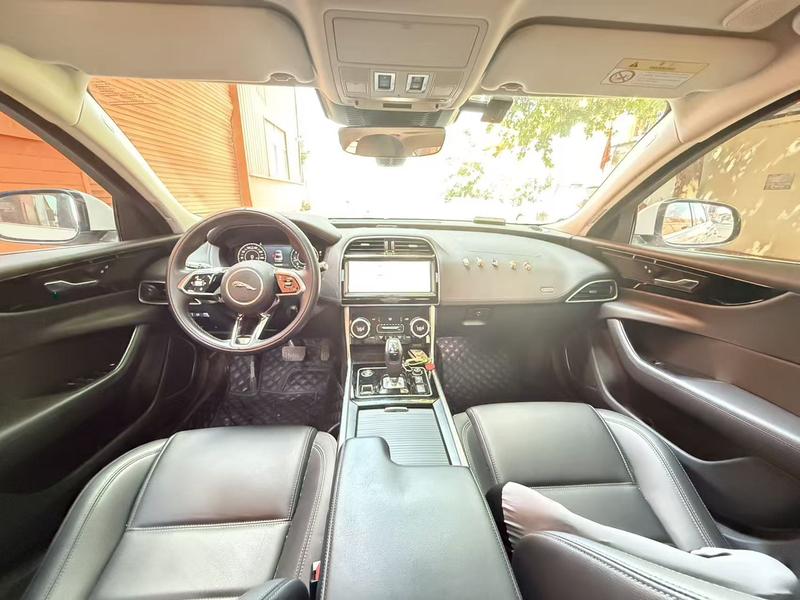 Jaguar XE L, 2022 — фото 7 из 10