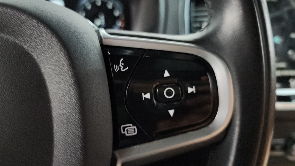 Volvo XC90, 2022 — фото 11 из 12