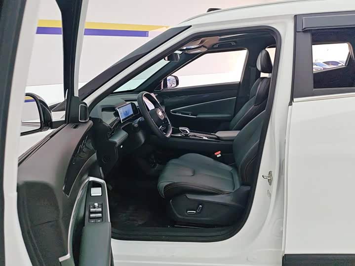 Geely Atlas, 2025 — фото 9 из 9