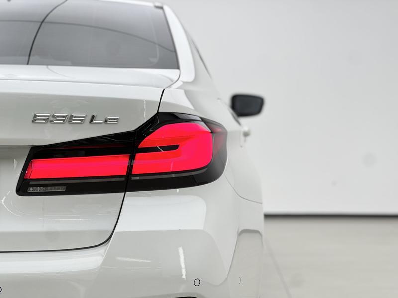 BMW 5 Series Hybrid, 2022 — фото 7 из 12