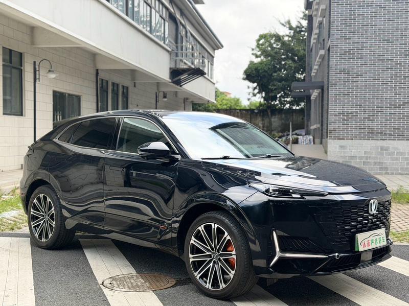 Changan UNI-K Hybrid, 2022 — фото 3 из 12
