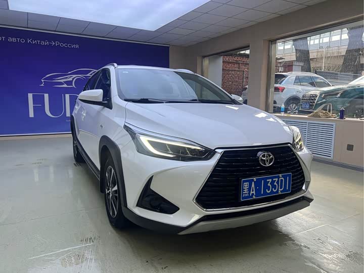 Toyota Yaris L Hatchback, 2022 — фото 3 из 9