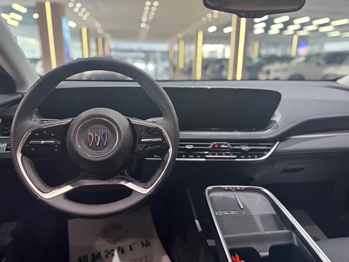 Buick LaCrosse, 2025 — фото 9 из 9