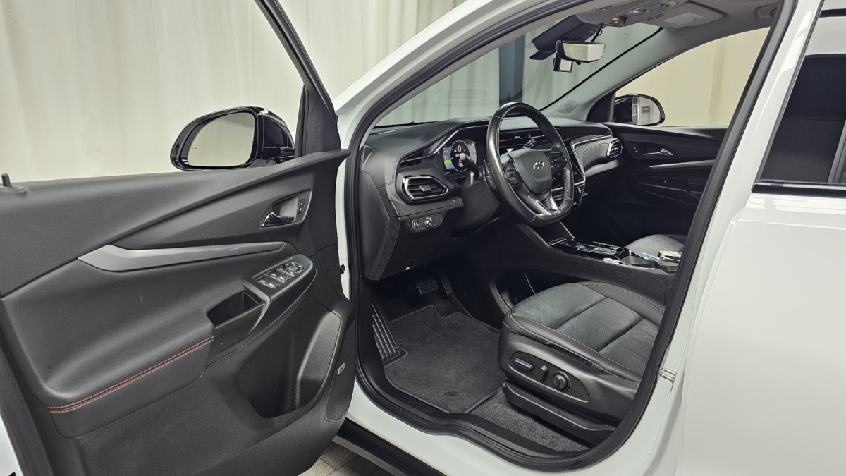 Chevrolet Bolt EUV, 2023 — фото 9 из 12