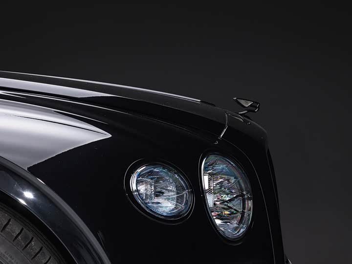 Bentley Flying Spur, 2024 — фото 4 из 9