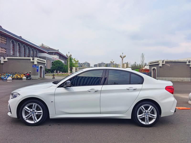 BMW 1 Series, 2022 — фото 3 из 9