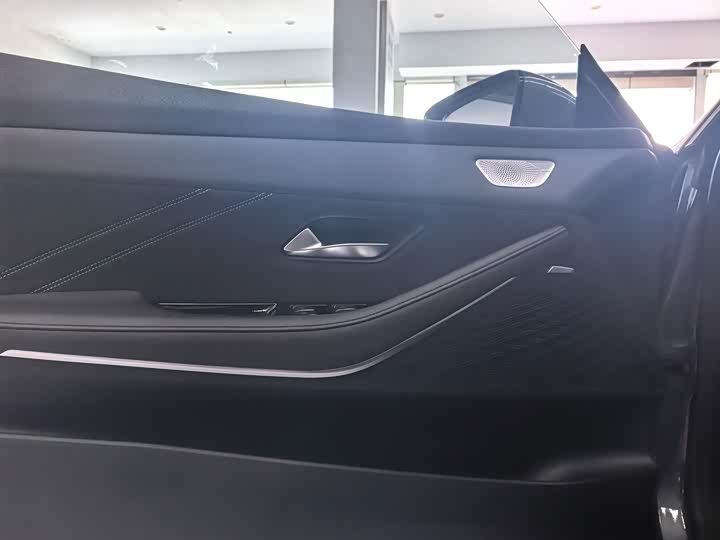 Changan Deepal SL03, 2026 — фото 5 из 9