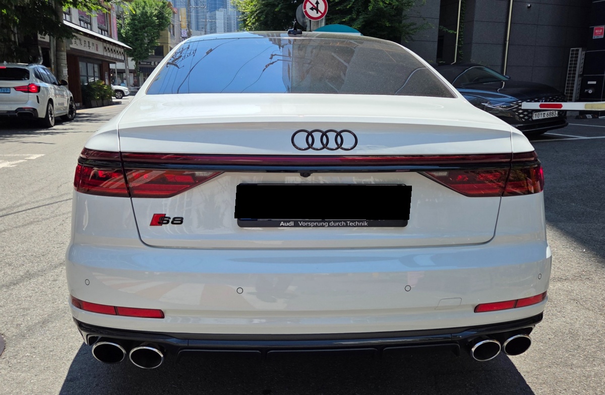Audi S8, 2023 — фото 4 из 12