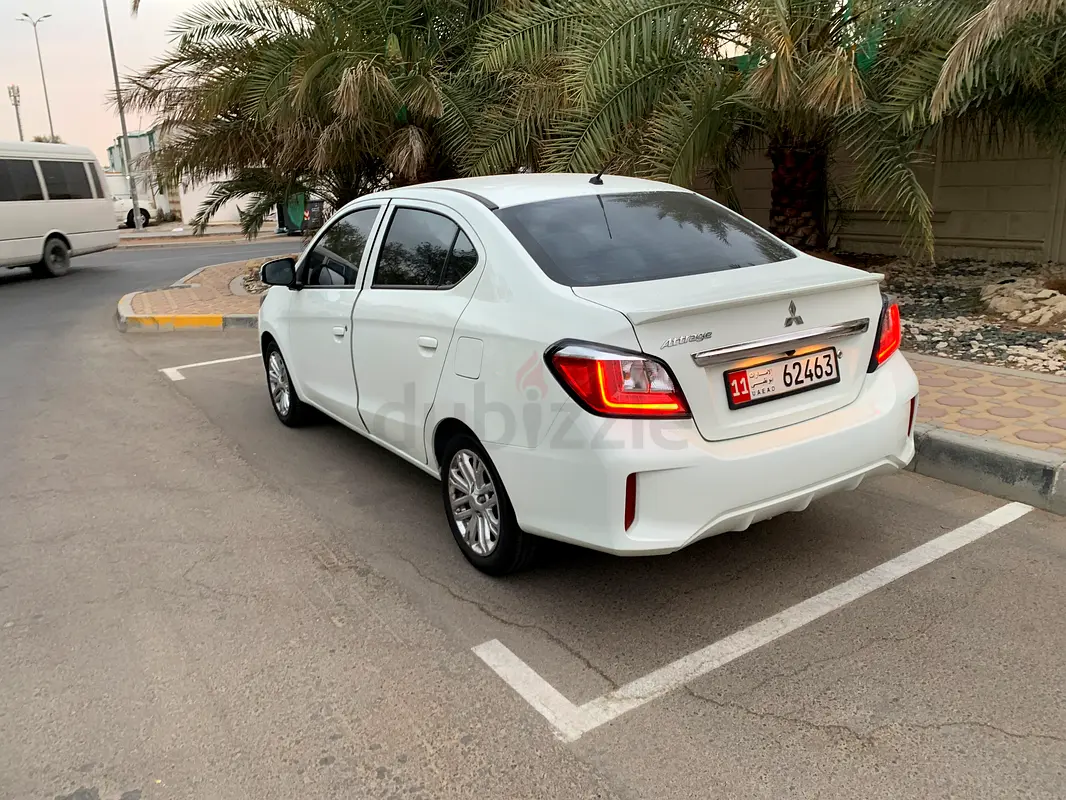 Mitsubishi Attrage, 2022 — фото 7 из 10