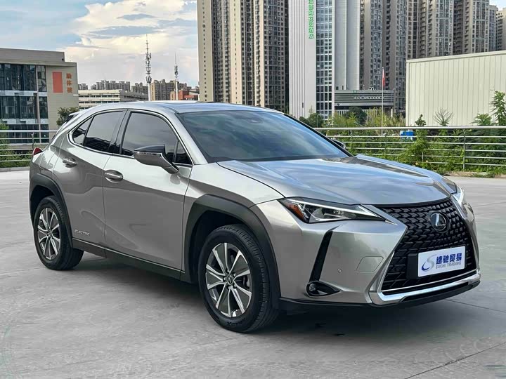 Lexus UX Hybrid, 2022 — фото 3 из 9