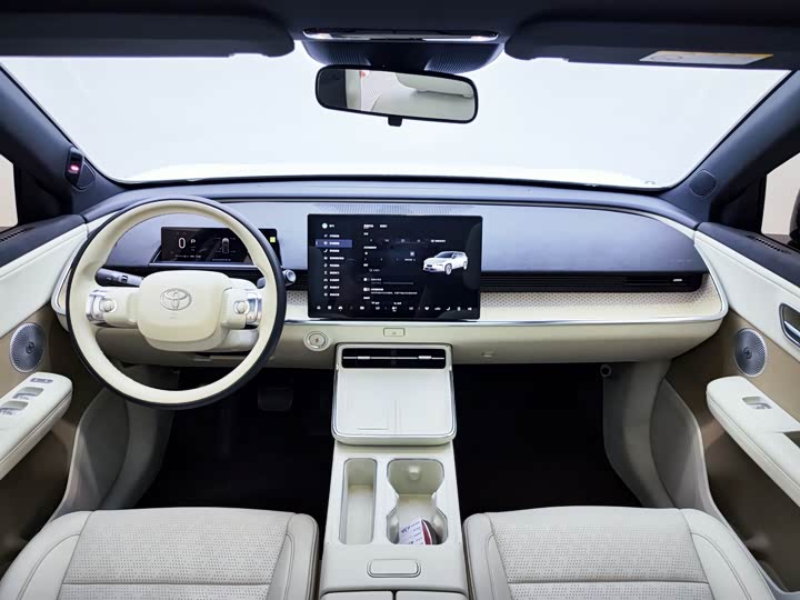 Toyota bZ3X, 2025 — фото 8 из 9