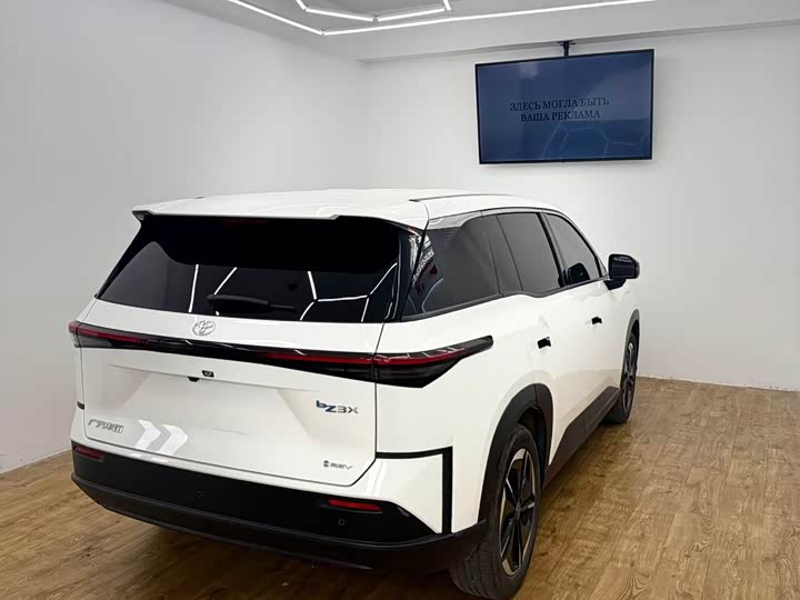 Toyota bZ3X, 2025 — фото 6 из 9