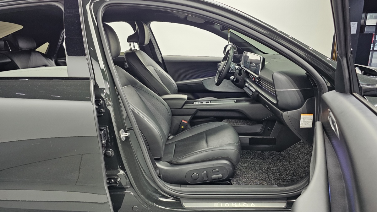 Hyundai Ioniq 6, 2022 — фото 11 из 12
