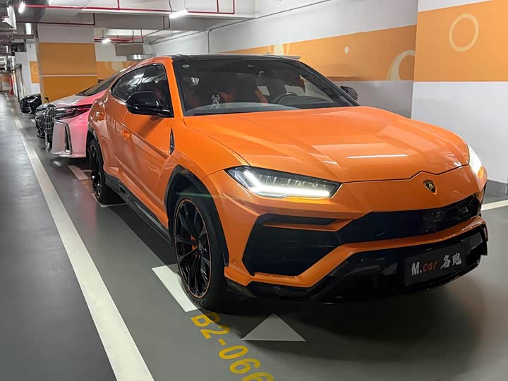 Lamborghini Urus, 2023 — фото 2 из 9
