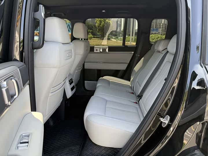 BYD FangChengBao Titanium 7 (Tai 7), 2025 — фото 9 из 9