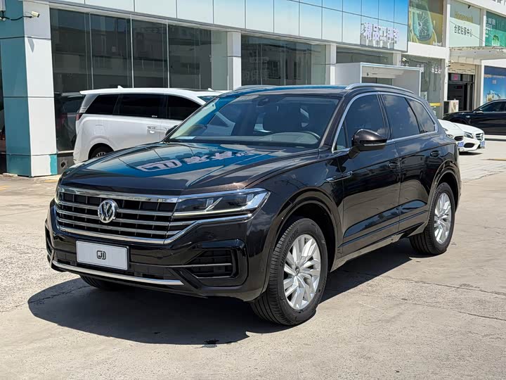 Volkswagen Touareg, 2023 — купить в Санкт-Петербурге под ключ