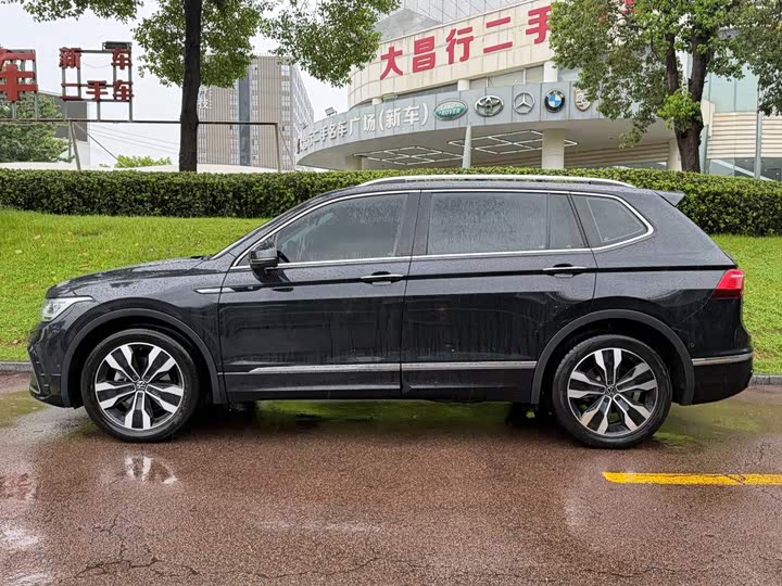 Volkswagen Tiguan L Pro, 2022 — фото 3 из 9