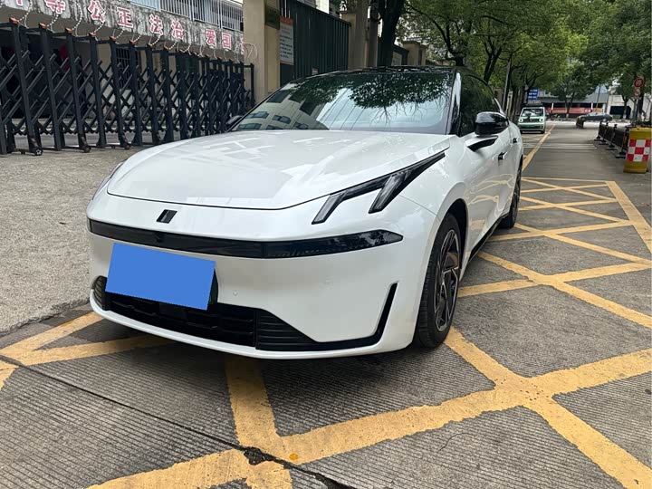 Lynk & Co 07 EM-P Hybrid, 2024 — купить в Ярославле под ключ