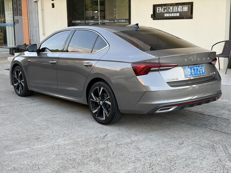 Skoda Octavia Pro, 2023 — фото 4 из 12