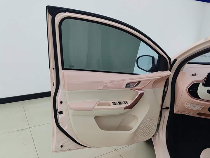 Changan BenBen E-Star, 2023 — фото 7 из 9