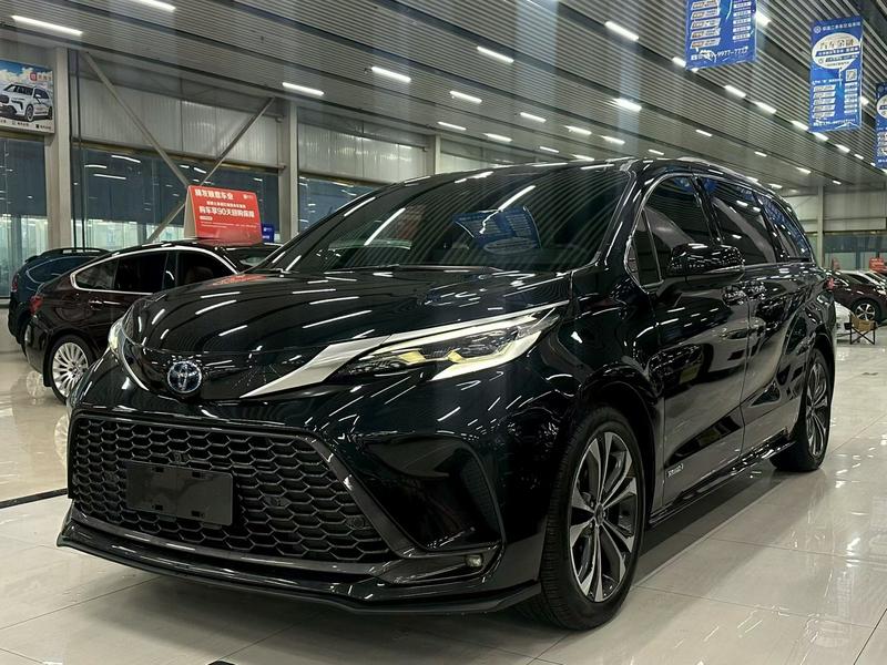 Toyota Granvia, 2023 — купить в Орле под ключ