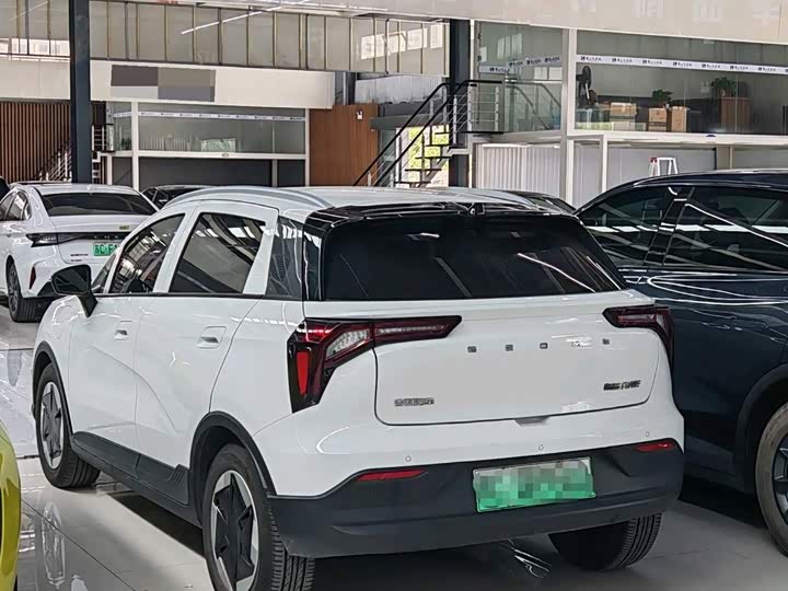 Geely Geometry E Firefly, 2024 — фото 7 из 9