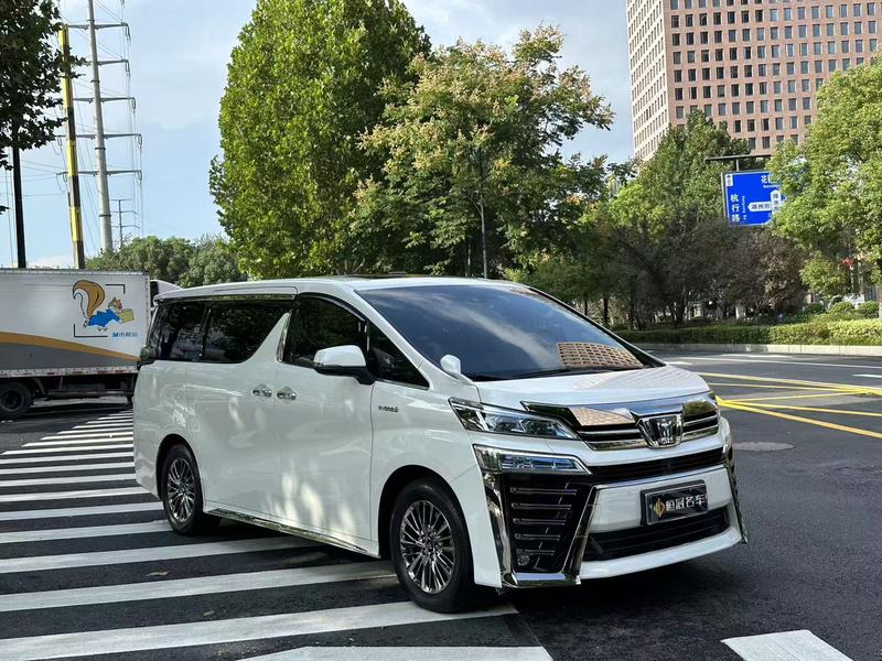 Toyota Vellfire, 2022 — фото 3 из 10