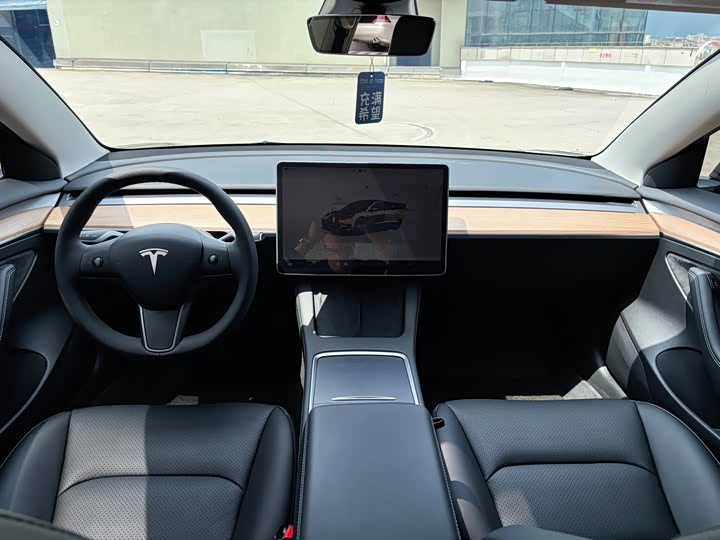 Tesla Model 3, 2021 — фото 5 из 9