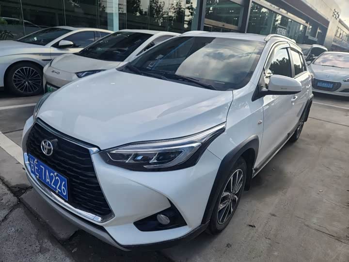 Toyota Yaris L Hatchback, 2022 — купить в Брянске под ключ