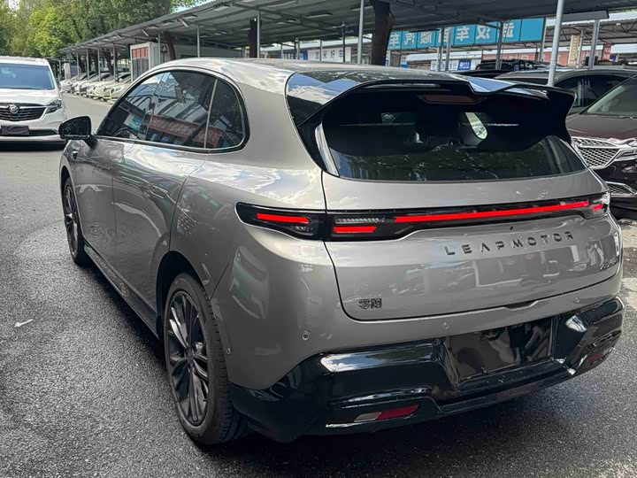 Leapmotor Lafa5, 2026 — фото 6 из 9