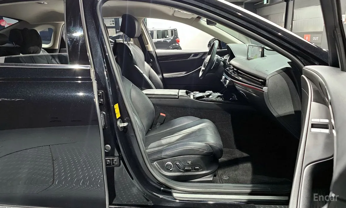 Genesis G80, 2022 — фото 12 из 12