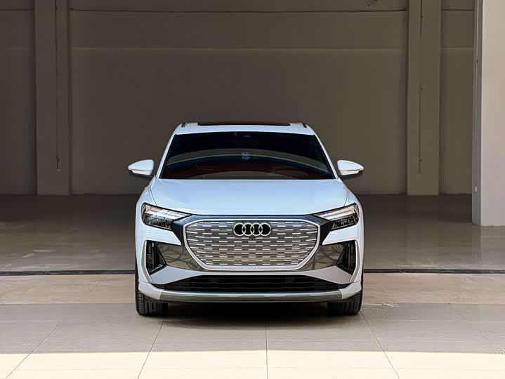Audi Q4 e-tron, 2024 — фото 2 из 9
