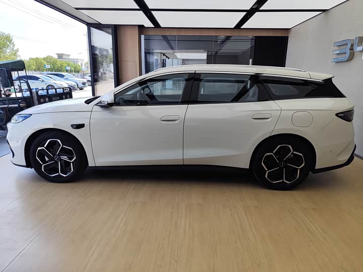 BYD Seal 06 Hybrid/EV, 2025 — фото 4 из 9