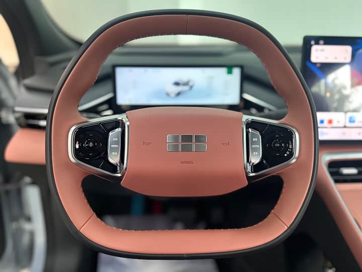 Geely Galaxy L6, 2025 — фото 8 из 9