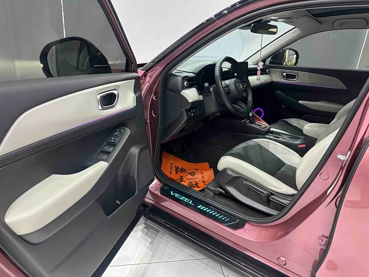 Honda Vezel, 2022 — фото 7 из 9