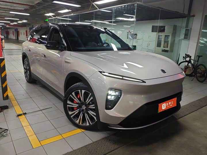 Nio ES8, 2023 — фото 4 из 7