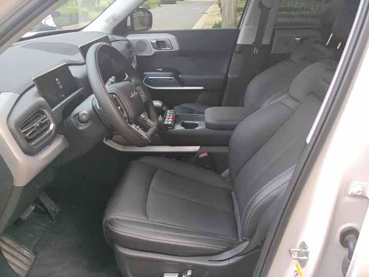 BYD FangChengBao Titanium 3 (Tai 3), 2025 — фото 4 из 9