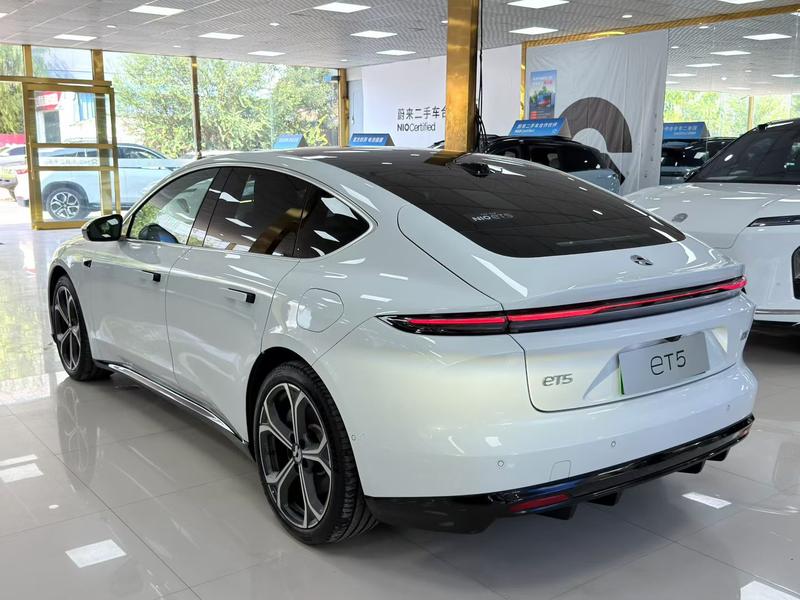 Nio ET5, 2025 — фото 4 из 10