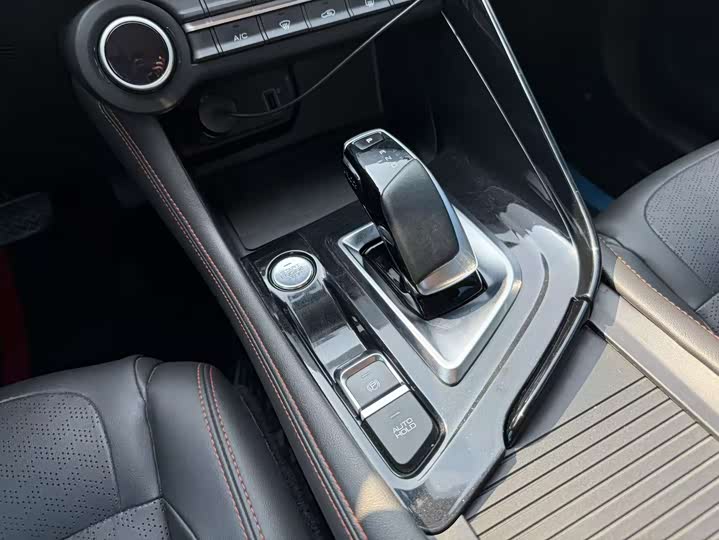Dongfeng Aeolus AX7, 2022 — фото 9 из 9