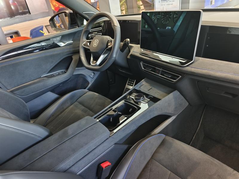 Volkswagen Tiguan L Pro, 2024 — фото 7 из 11