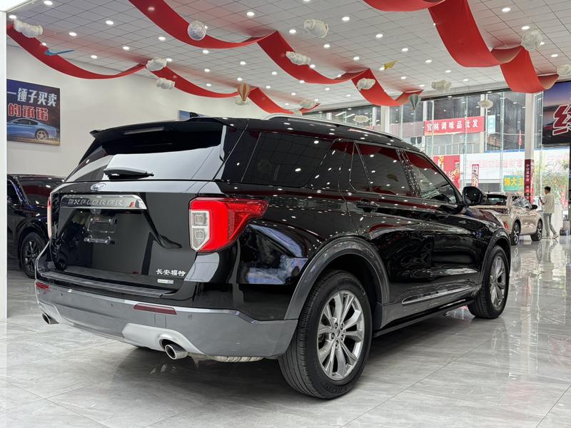 Ford Explorer, 2022 — фото 6 из 12