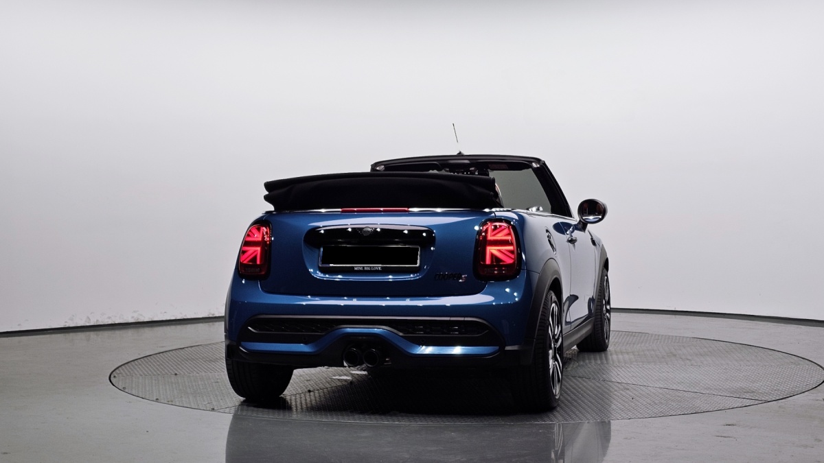 Mini Cooper Convertible, 2024 — фото 4 из 12