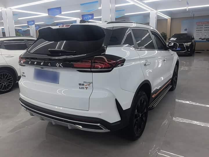 Geely Atlas, 2022 — фото 7 из 9