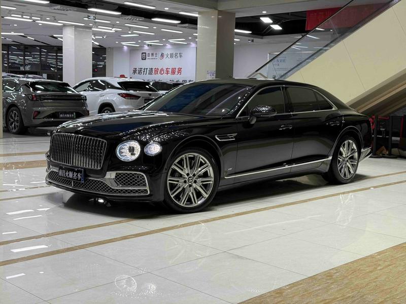 Bentley Flying Spur, 2022 — купить в Тамбове под ключ