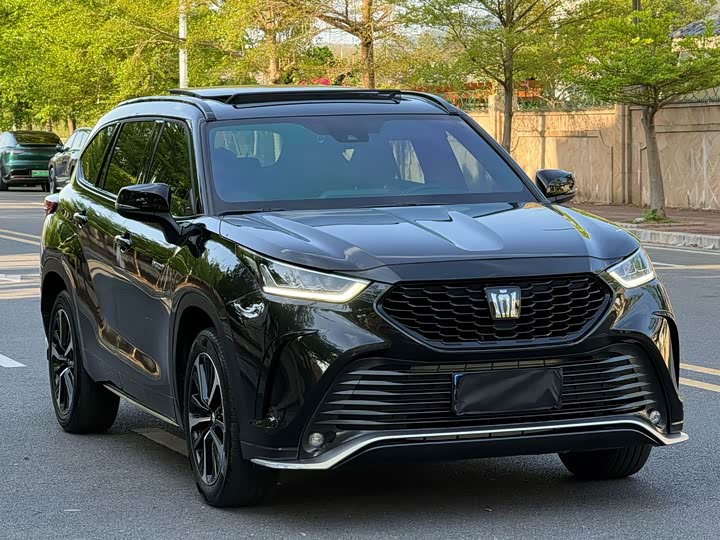 Toyota Crown Kluger, 2022 — купить в Самаре под ключ