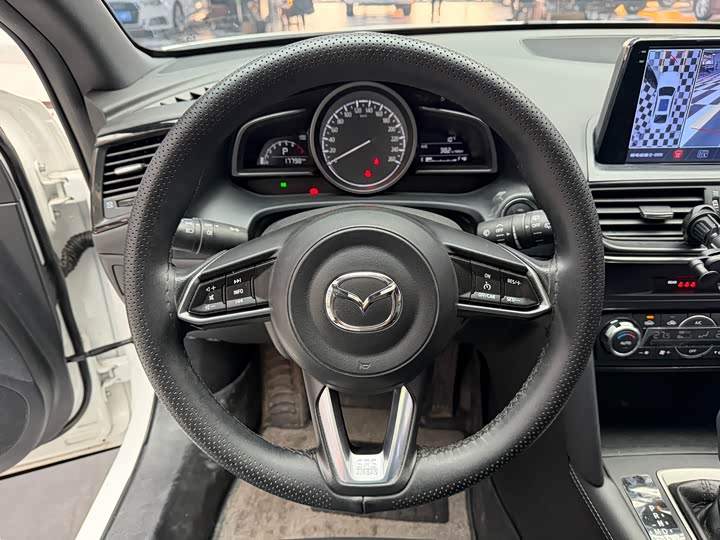 Mazda CX-4, 2022 — фото 7 из 9