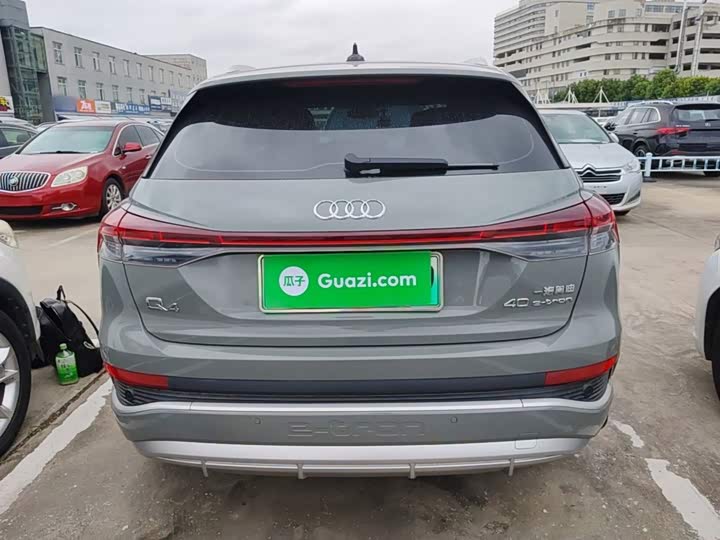 Audi Q4 e-tron, 2023 — фото 6 из 9