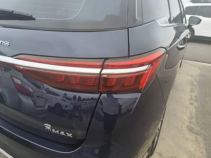BYD Song Max, 2021 — фото 8 из 9